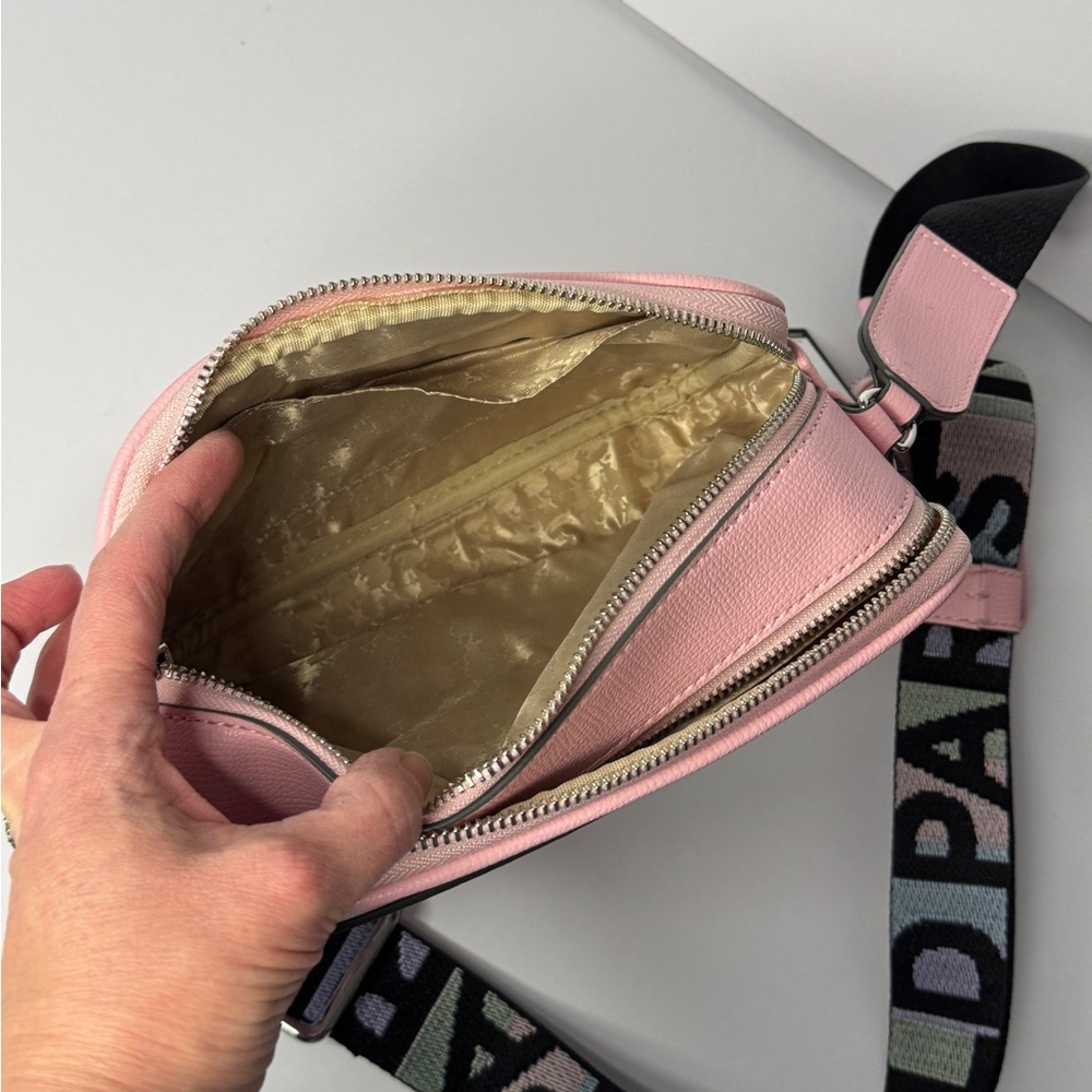 🌸 Karl Lagerfeld Pink Crossbody Bag - Picture 3 of 7